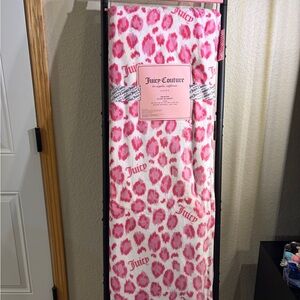 Juicy Couture Pink Leopard Print Plush Blanket Twin 60x90 Cozy Throw NWT